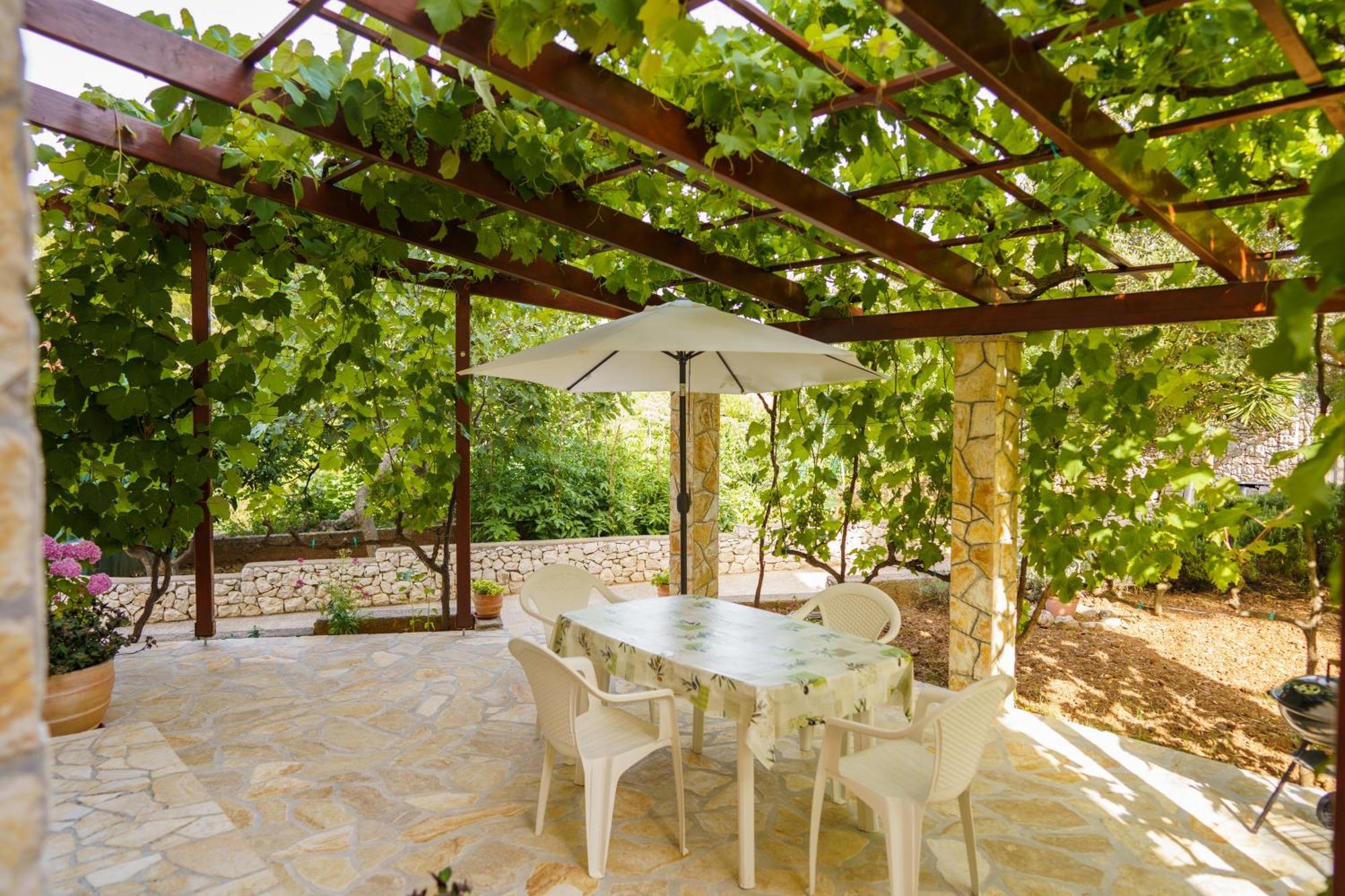 Apartment And Room Borka & Marko Mali Lošinj Exterior foto