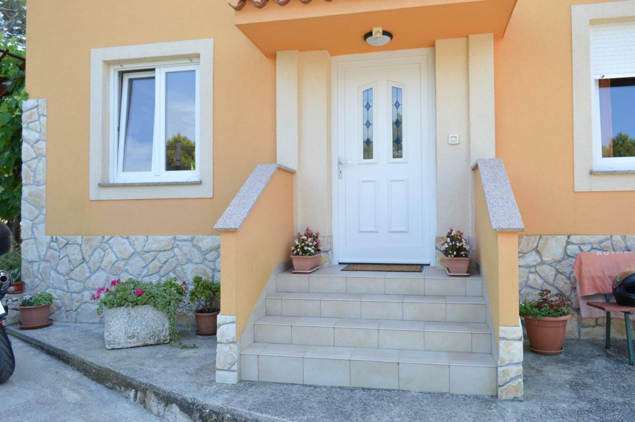 Apartment And Room Borka & Marko Mali Lošinj Exterior foto